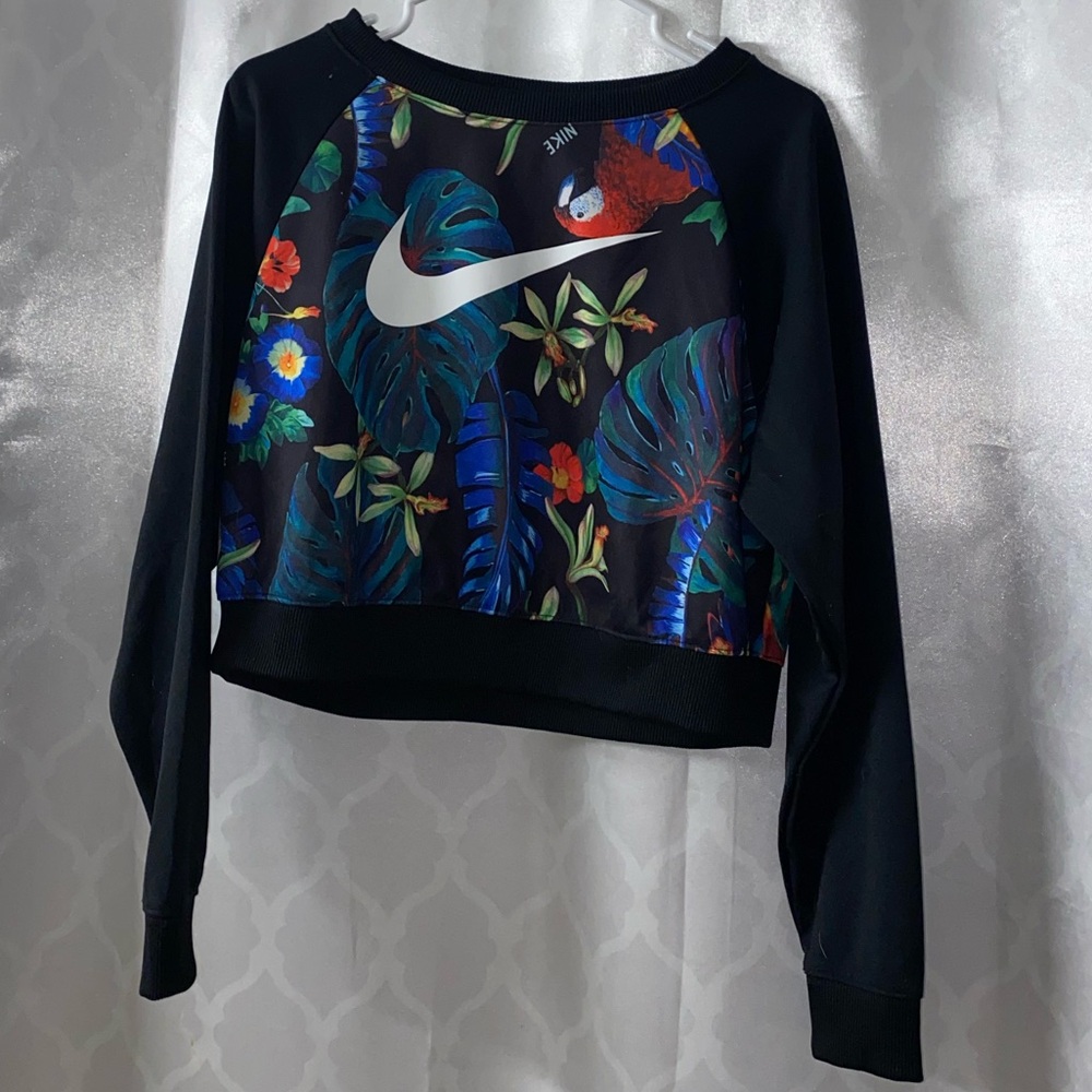 Nike Sweater